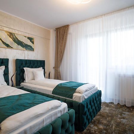 Pensiunea Natalya Bacau Ngoại thất bức ảnh